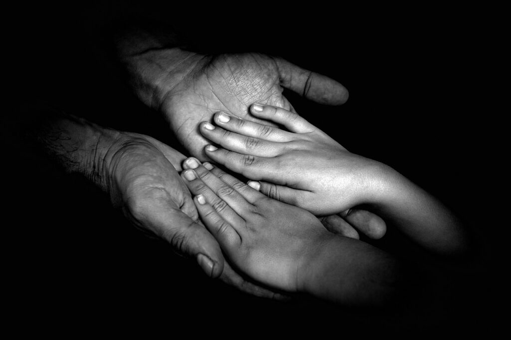 La justicia avanza para una madre lesbiana que no podía registrar a su hija por nacer en Venezuela